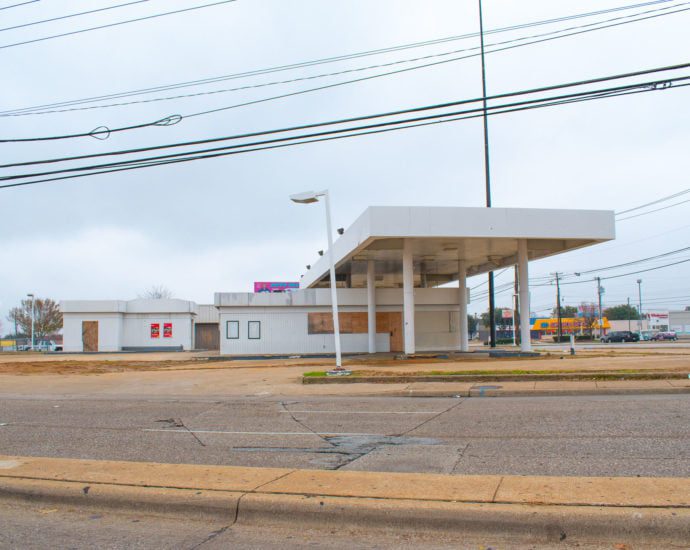 Closed Shell in Dallas Texas
