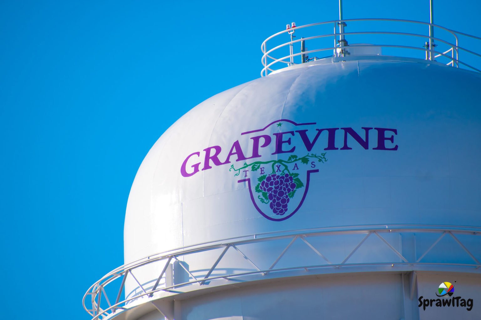 Grapevine Water Tank