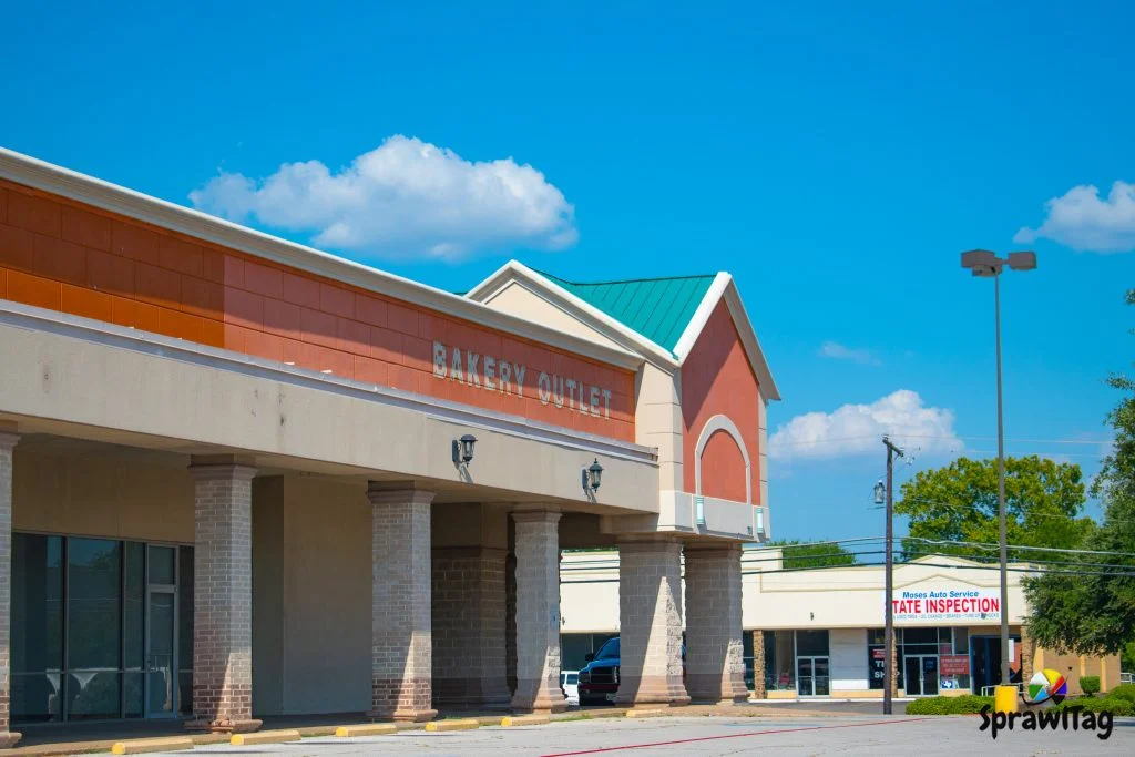 Plymouth Park Shopping Center