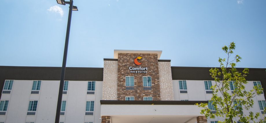 New Comfort Inn in Euless Texas