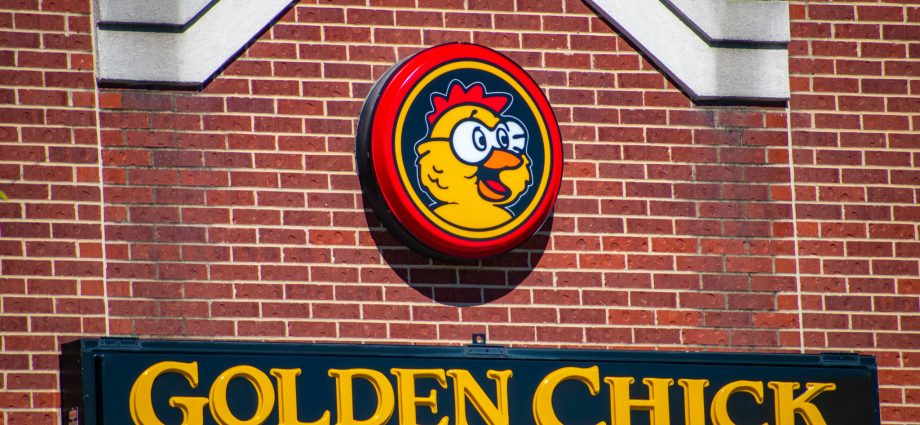 Golden Chick Sign in Texas