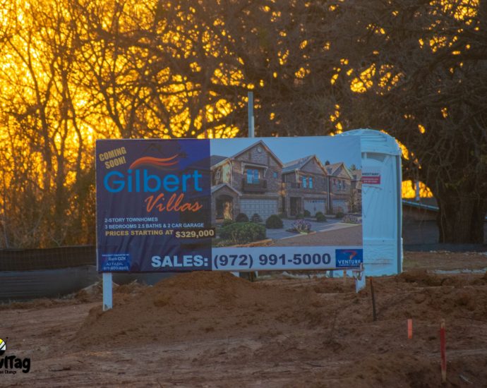 Gilbert Villas sign
