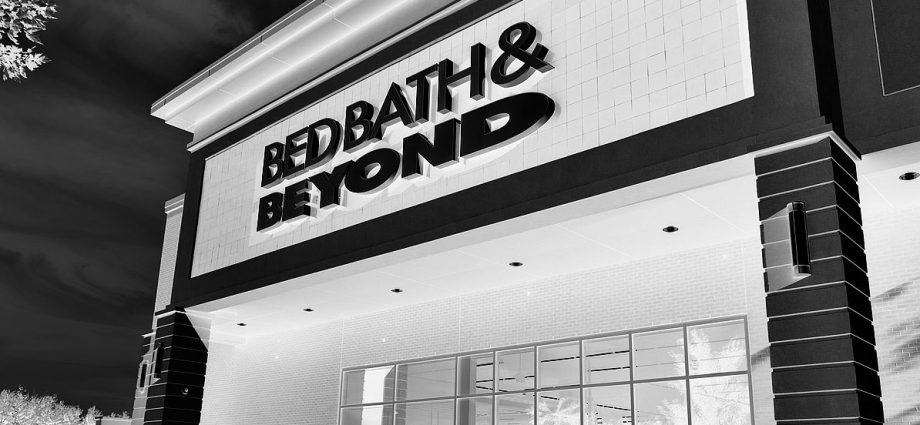 Bed Bath & Beyond