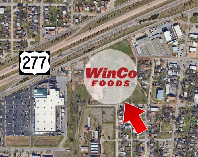 Aerial view of 2821 Kell Blvd, Wichita Falls: Future site of the new WinCo store, highlighting its location near US 277 and adjacent to Lowe's Home Improvement.